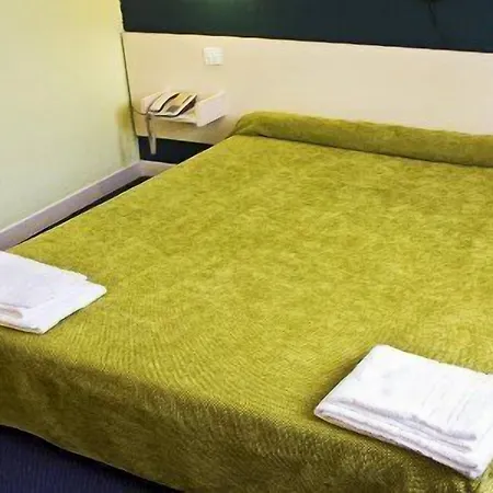 Otel Croix Des Nordistes 2*