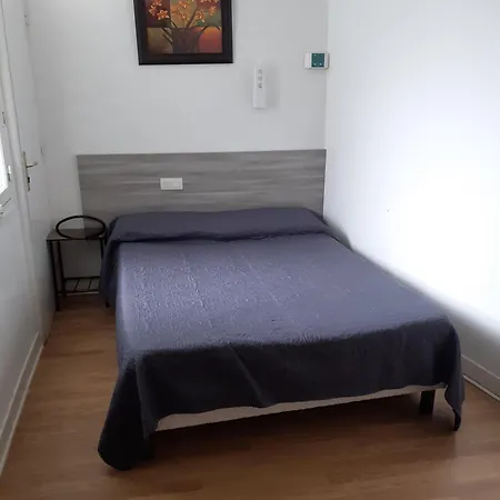 호텔 Croix Des Nordistes 2*