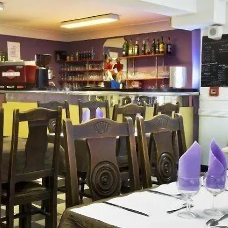 ホテル ラ クロワ デ ノルディストゥ 2*