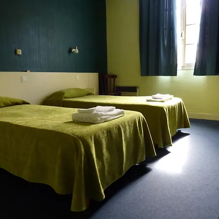 Hotel Croix Des Nordistes 2* Lourdes